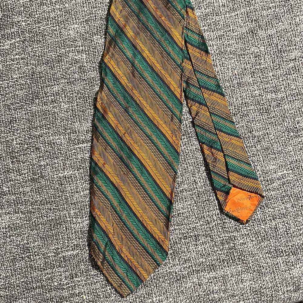 Vintage Yves Saint Laurent Paris neck tie - Picture 2 of 2